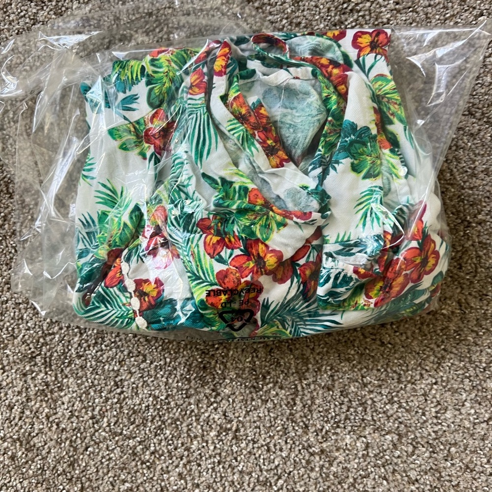 Colorful flower summer dress from epic threads size medium